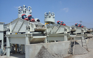 ?？?000噸石英砂現(xiàn)場(chǎng)